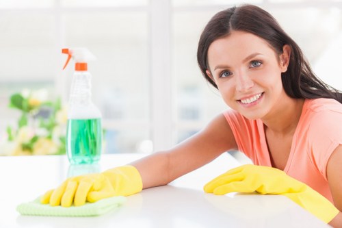 Twickenham carpet cleaners restoring a living room carpet