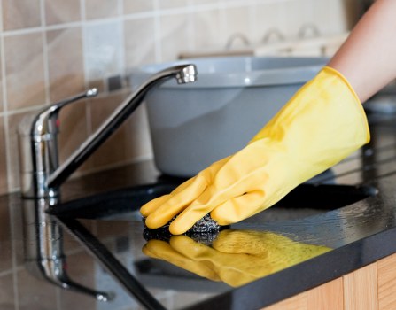 Professional carpet cleaning in a Twickenham living room